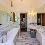 Flora 2 By Portofinohomes