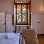 Flora 2 By Portofinohomes